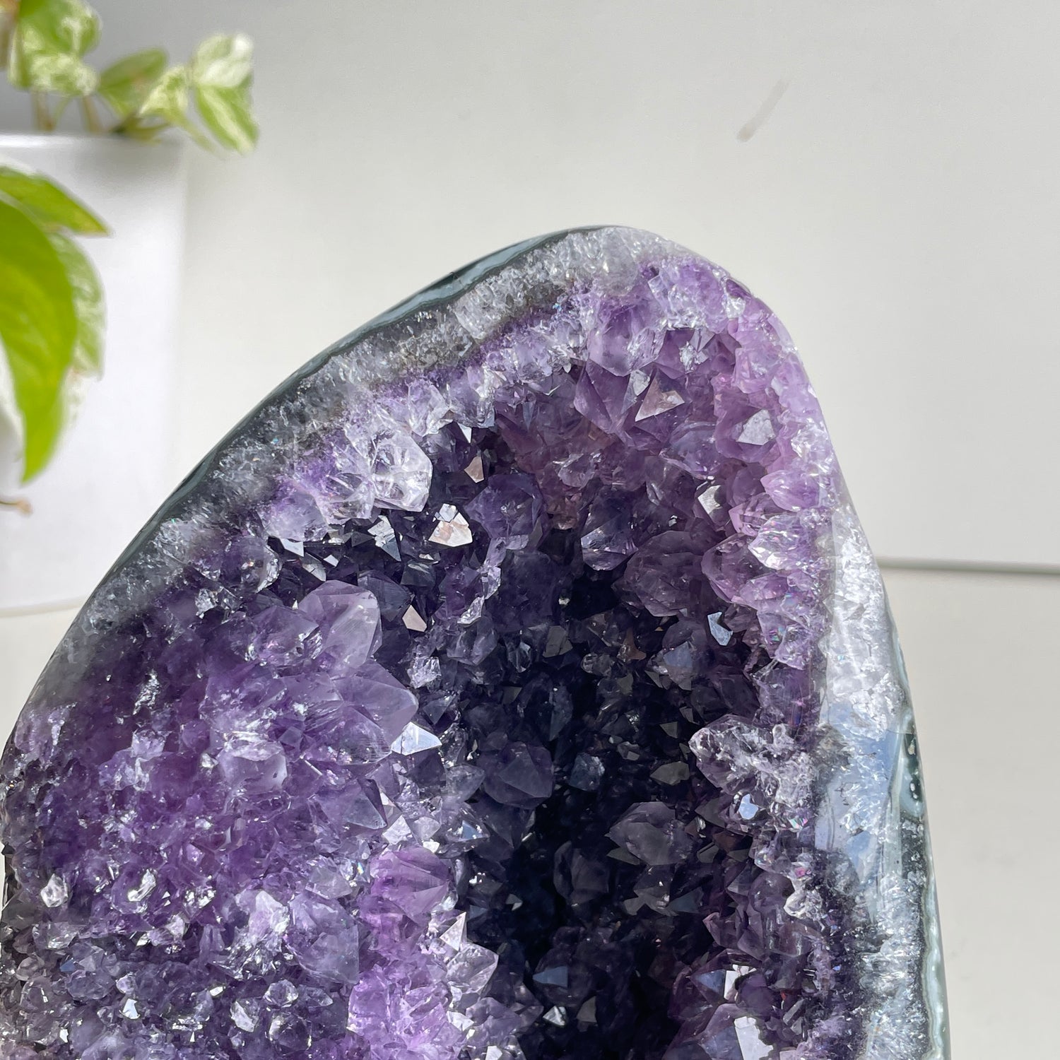 Amethyst Cutbase 1.090kg