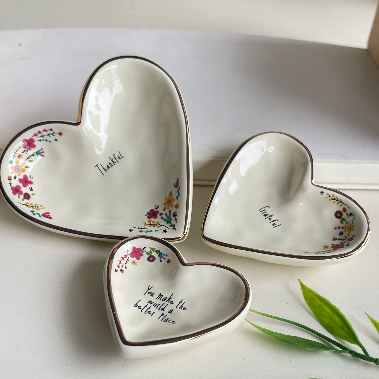 Set Of 3 heart Dishes DSH000112