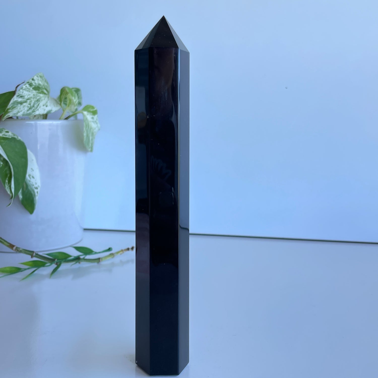 Black Obsidian Generator 20.3cm