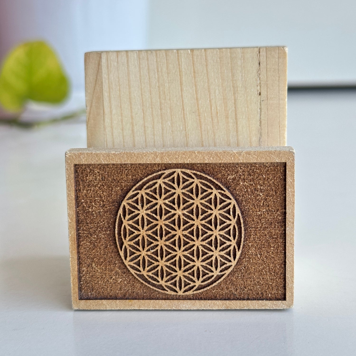 Crystal Or Card Stand With Flower Of Life 30152029