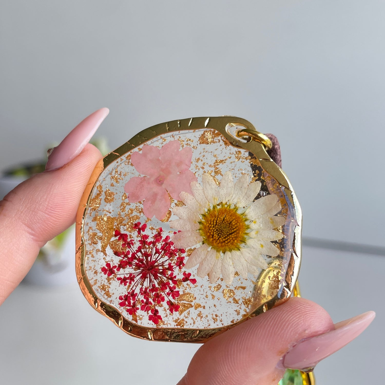 Pressed Flower Keychain MAS000172
