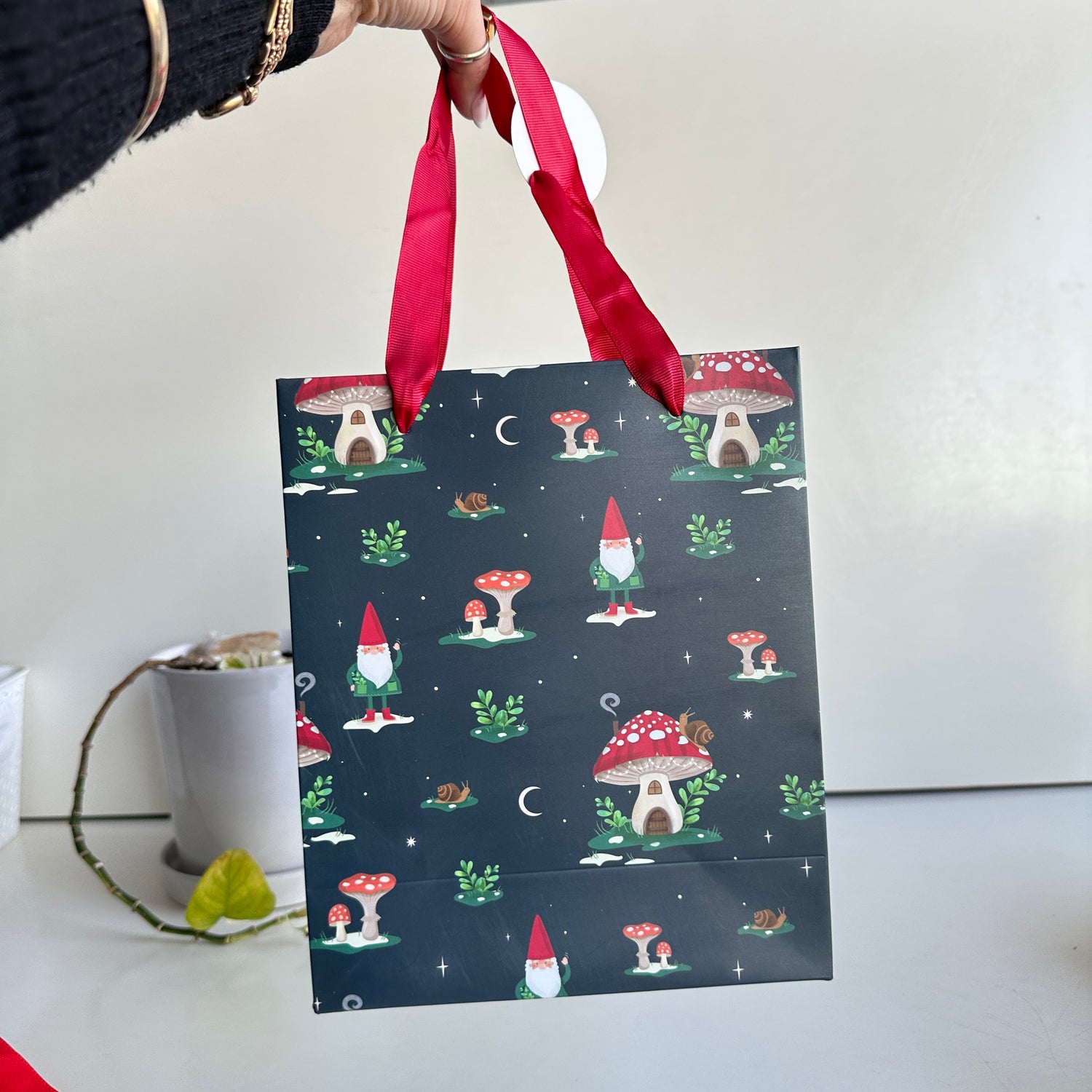Winter Warmer Gift Bag WF78324