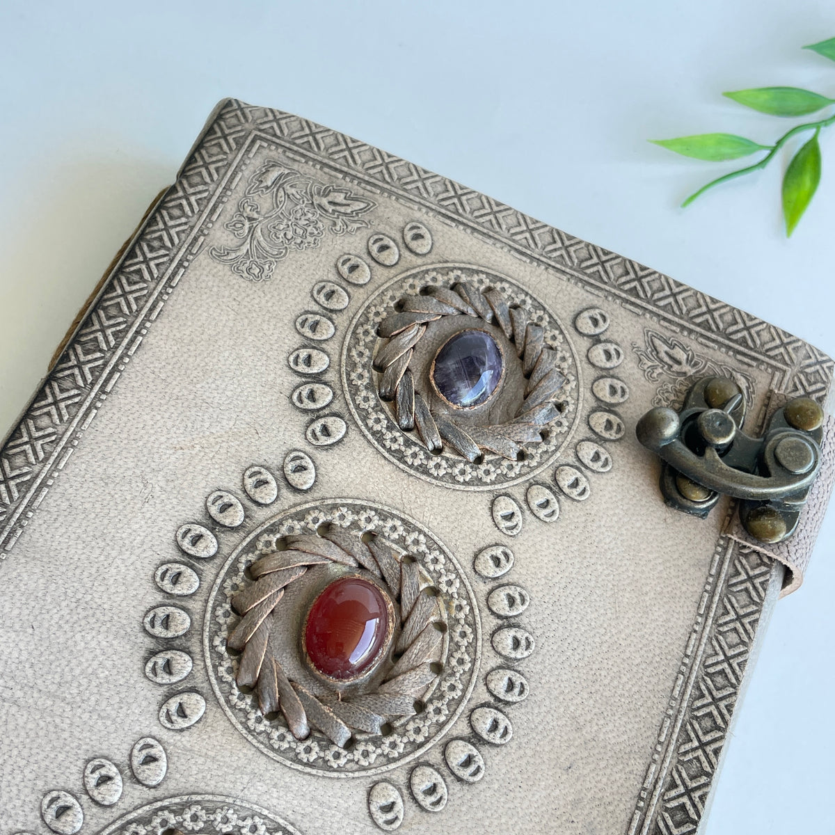 Leather Book 2 Buckles 3 Crystal Mini Light