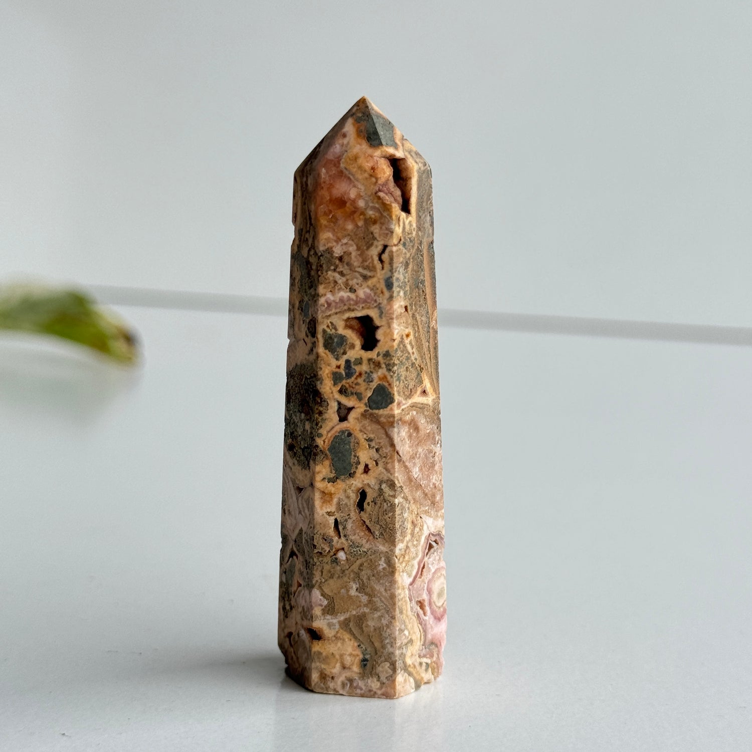 Rhodochrosite Generator 6.9cm 01
