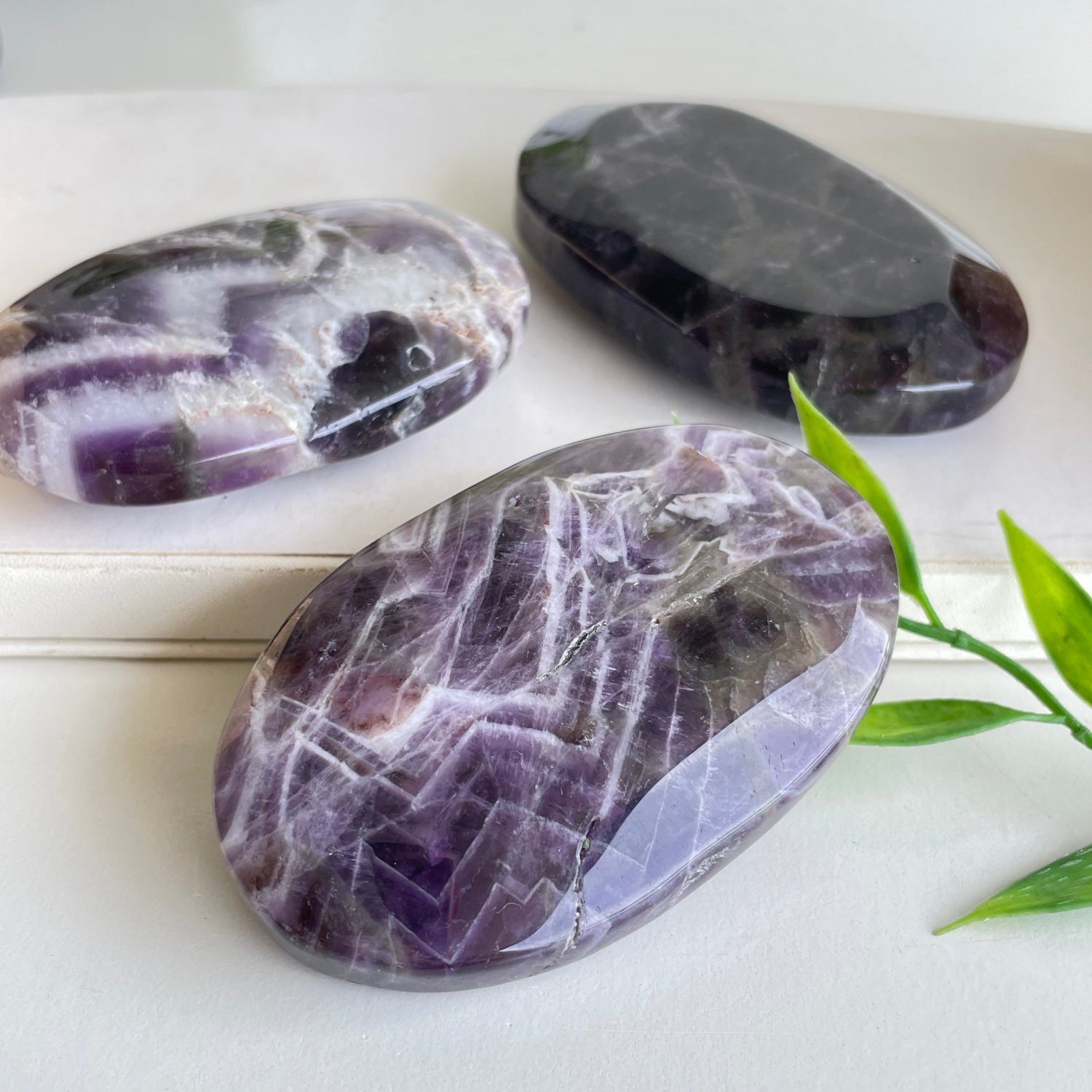 Chevron Amethyst Palmstone Large