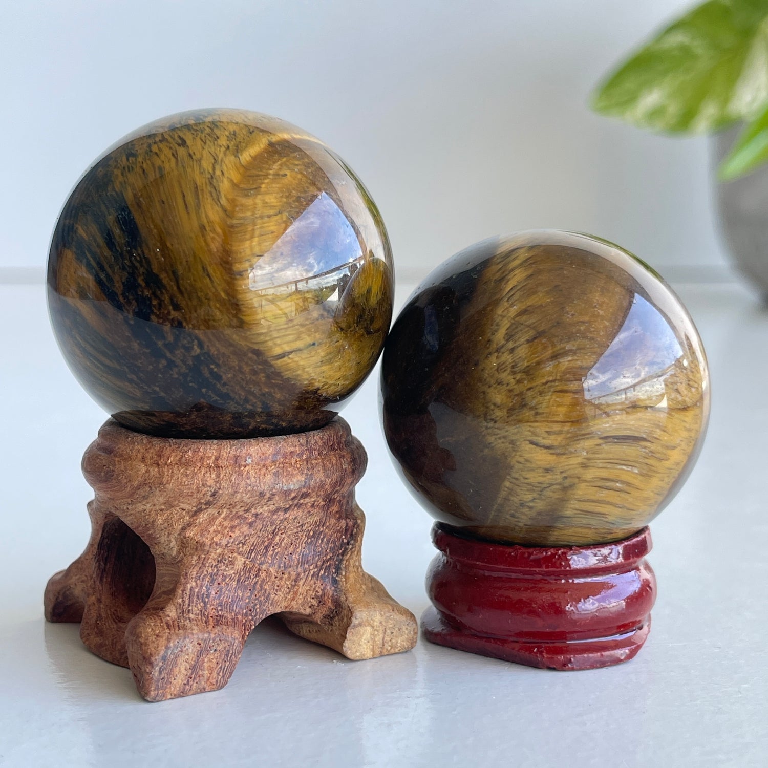 Tigers Eye Sphere 3.5cm - 4cm