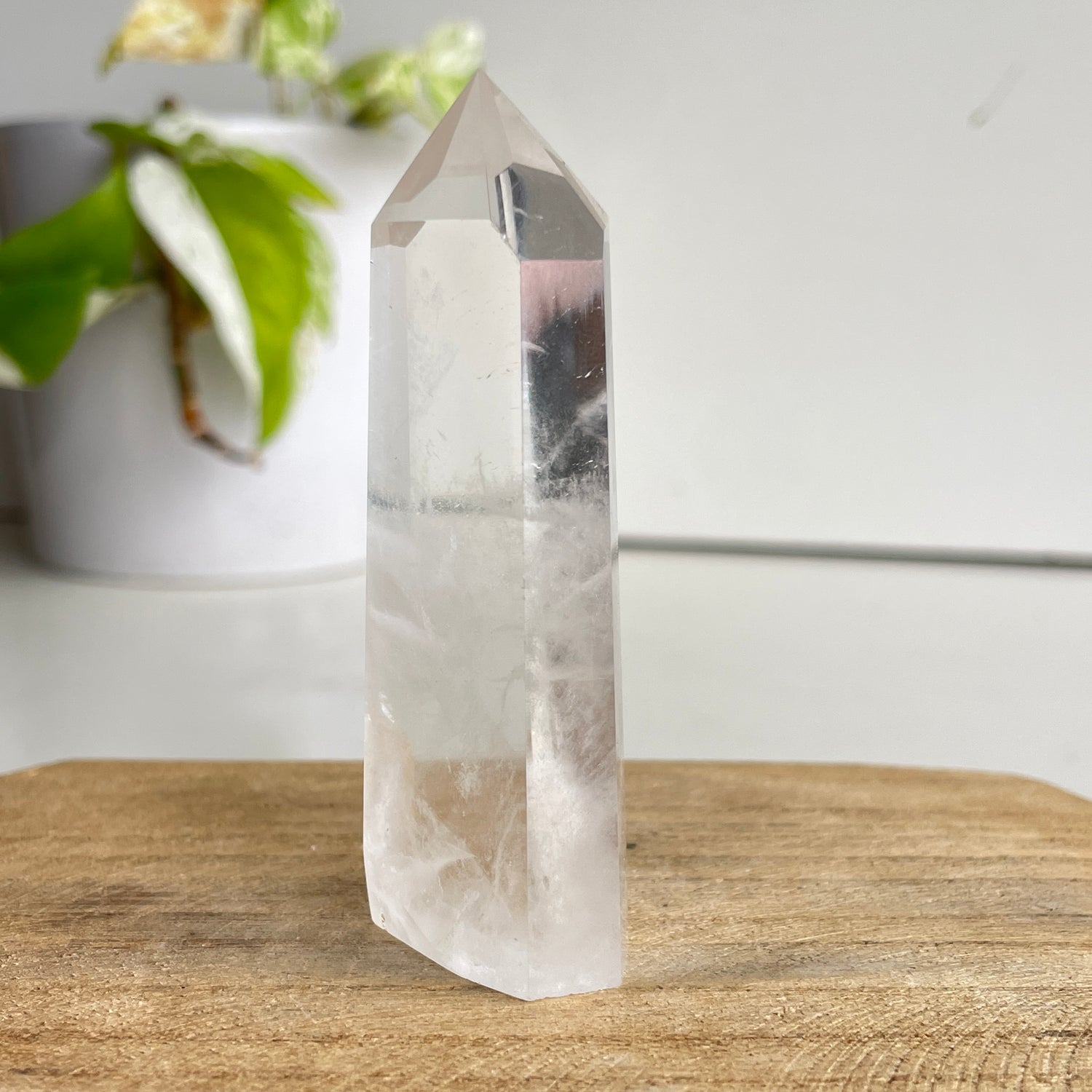 Clear Quartz Generator - AA Grade 8cm
