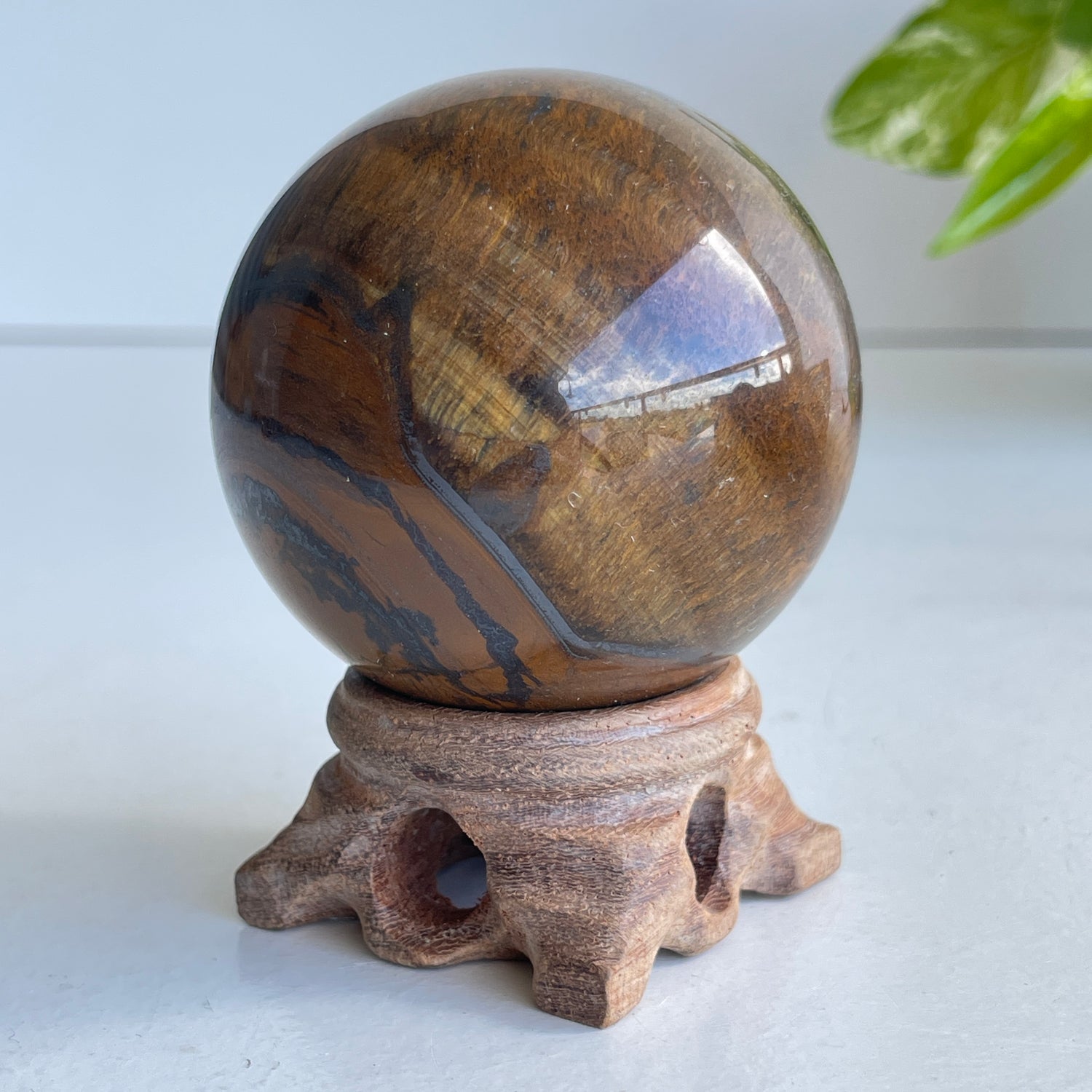 Tigers Eye Sphere 5.8cm 01