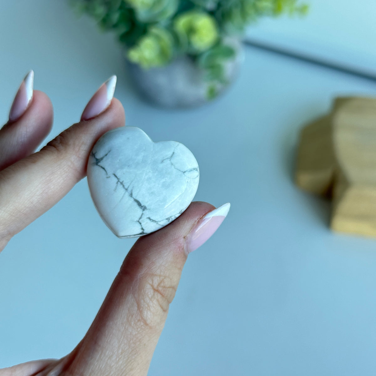 White Howlite 3cm Heart