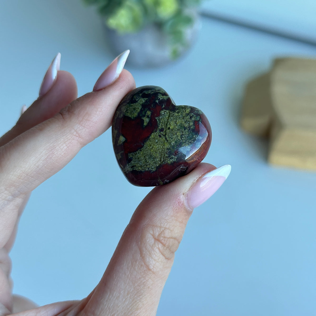 Dragon Blood Heart 3cm