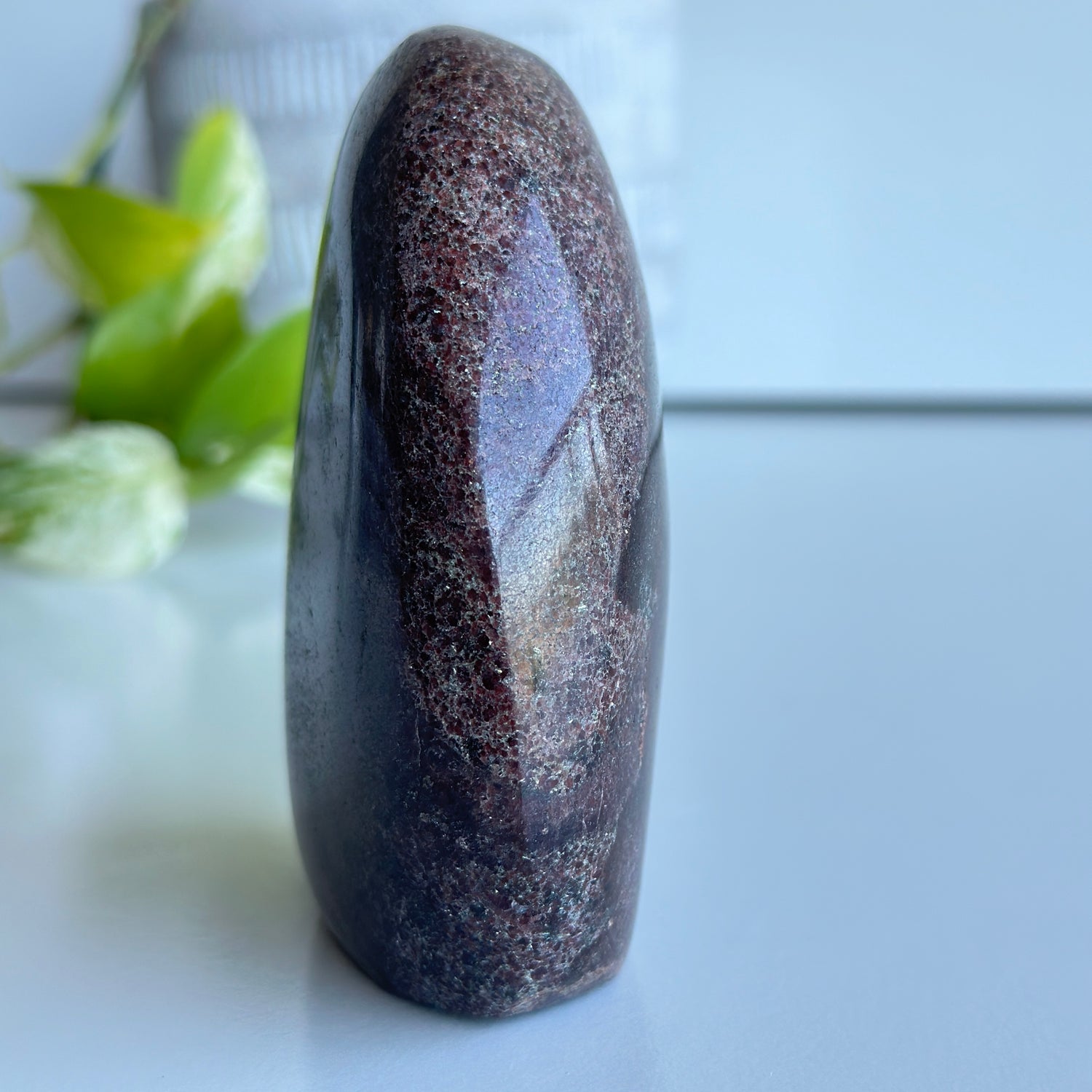 Garnet Freeform 10cm