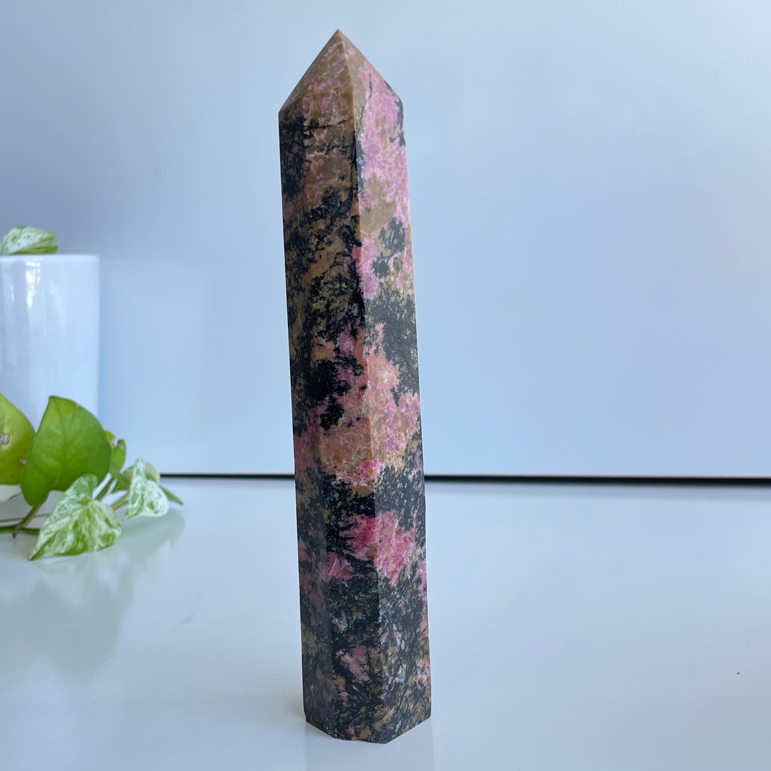 Rhodonite Generator 21.4cm
