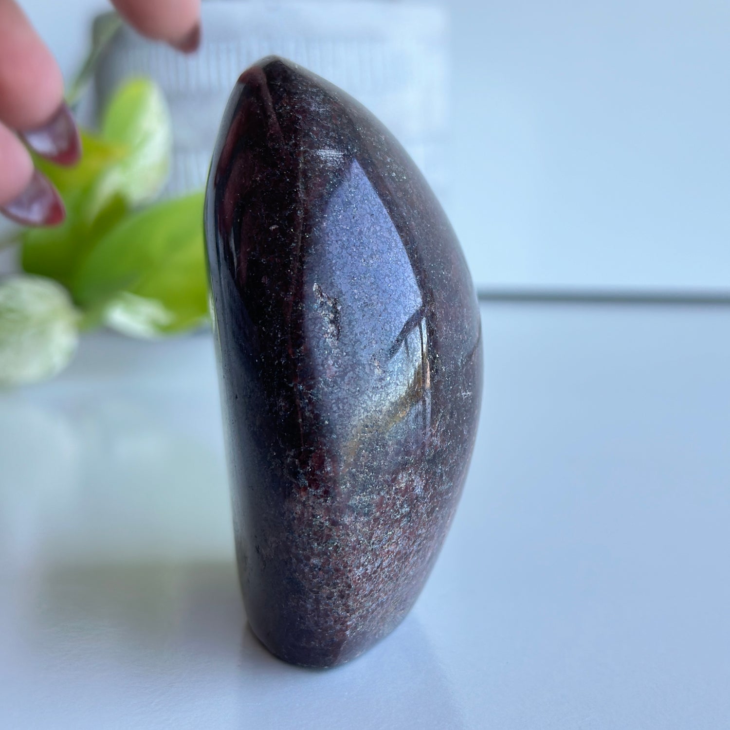 Garnet Freeform 9cm