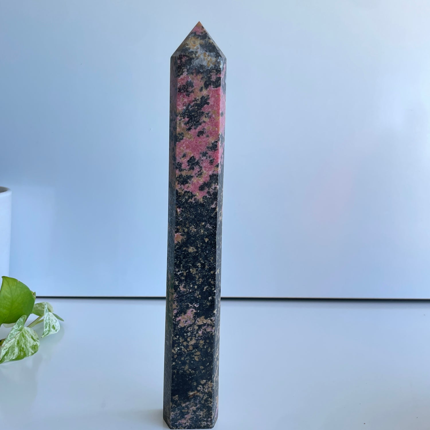 Rhodonite Generator 30.6cm