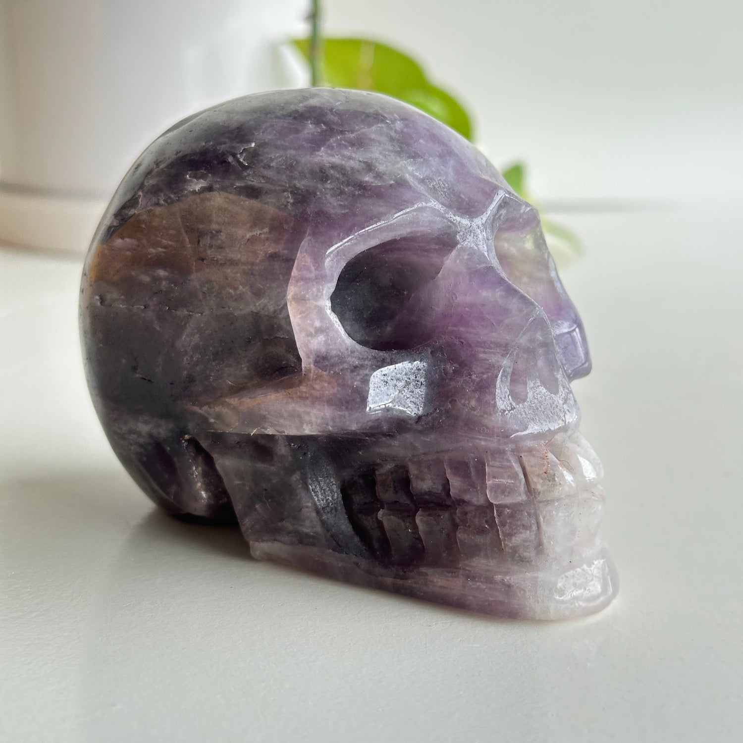 Chevron Amethyst Skull 762g