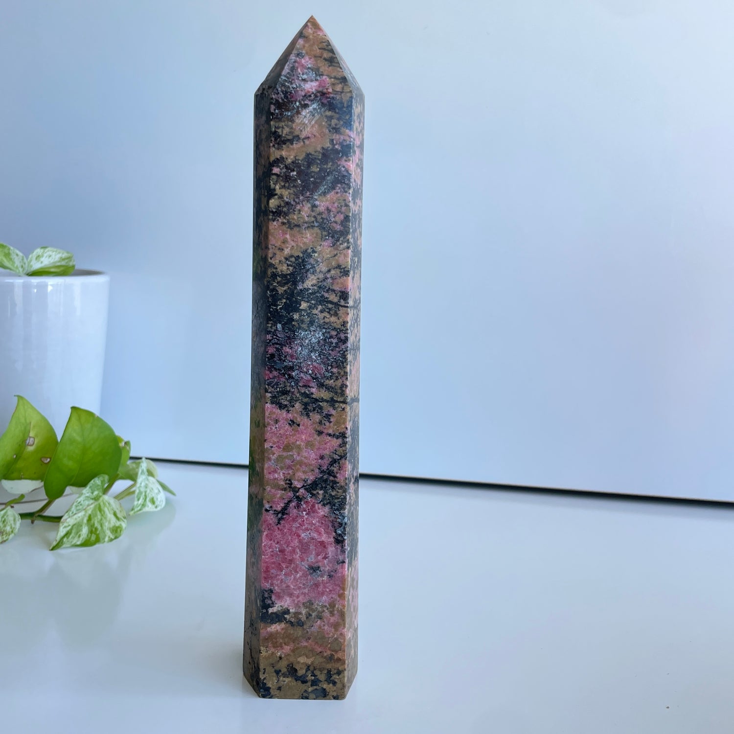 Rhodonite Generator 27.8cm