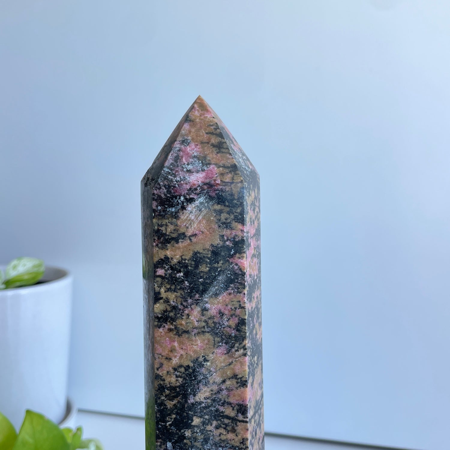 Rhodonite Generator 27.8cm