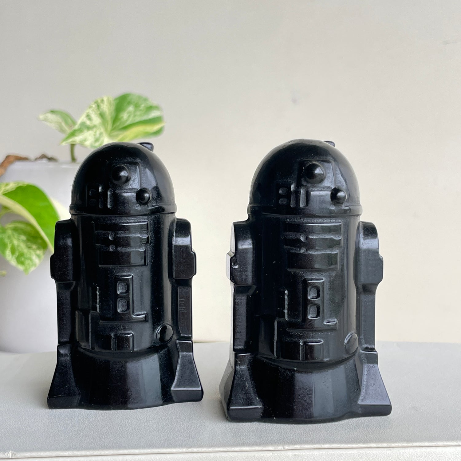Black Obsidian R2D2