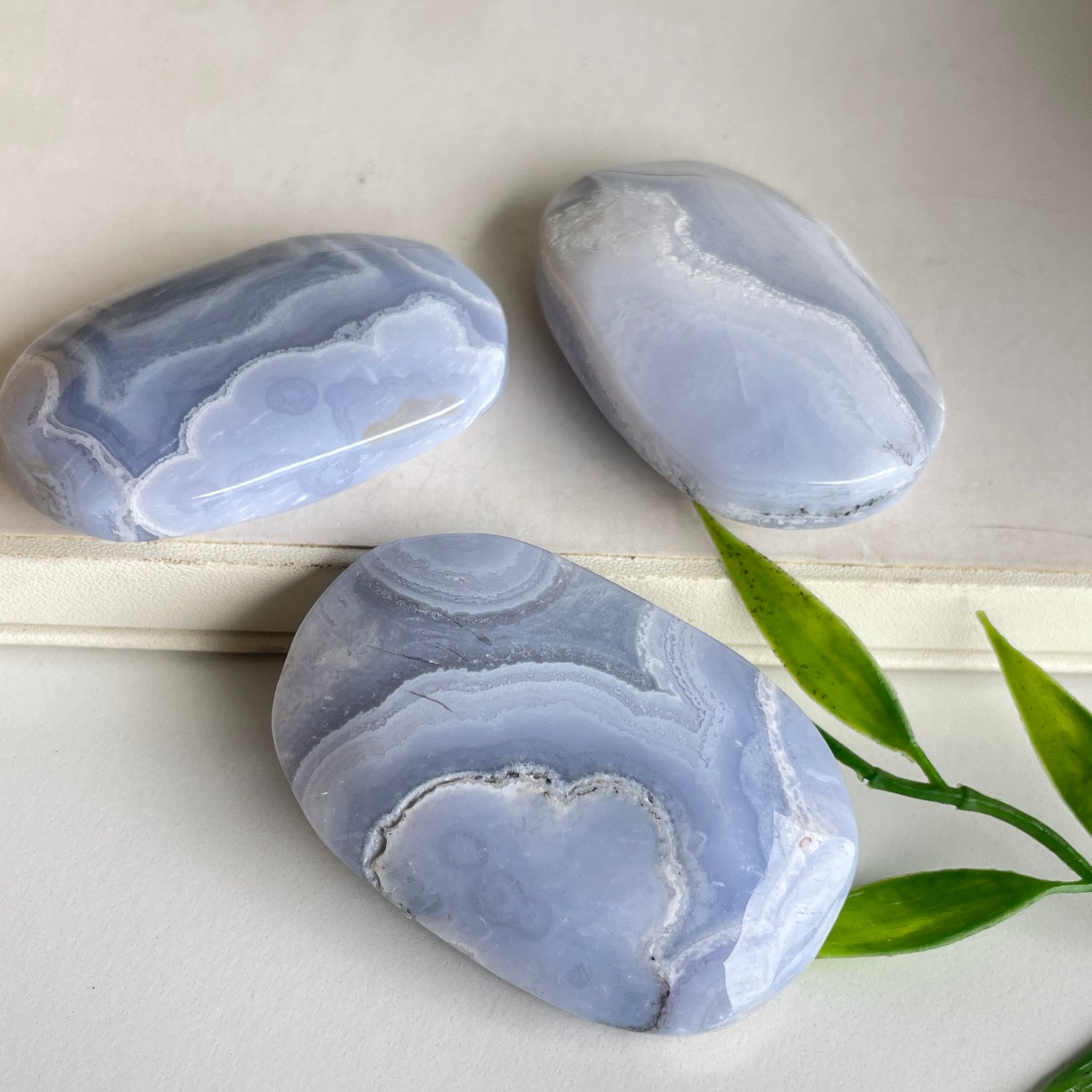 Blue Lace Agate Palmstone Sml