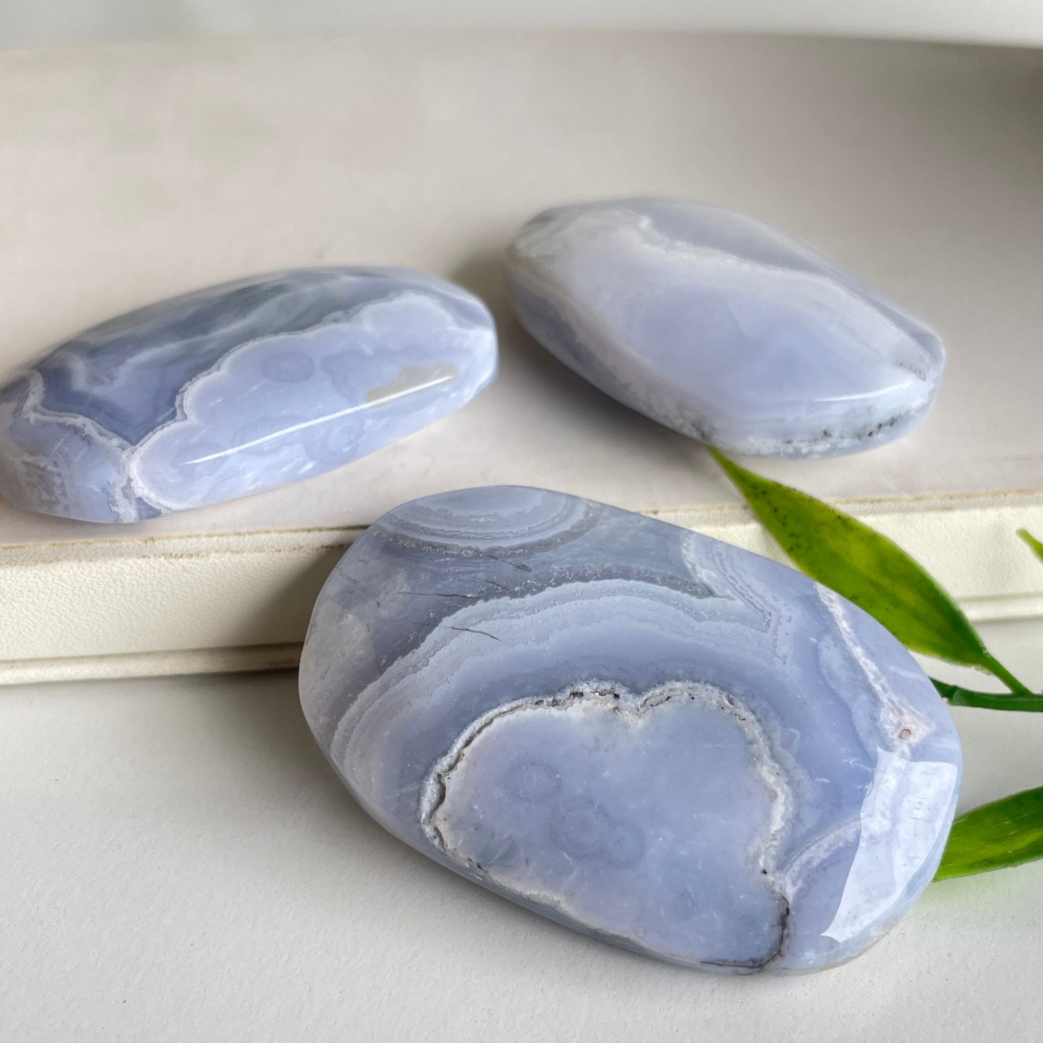 Blue Lace Agate Palmstone Sml