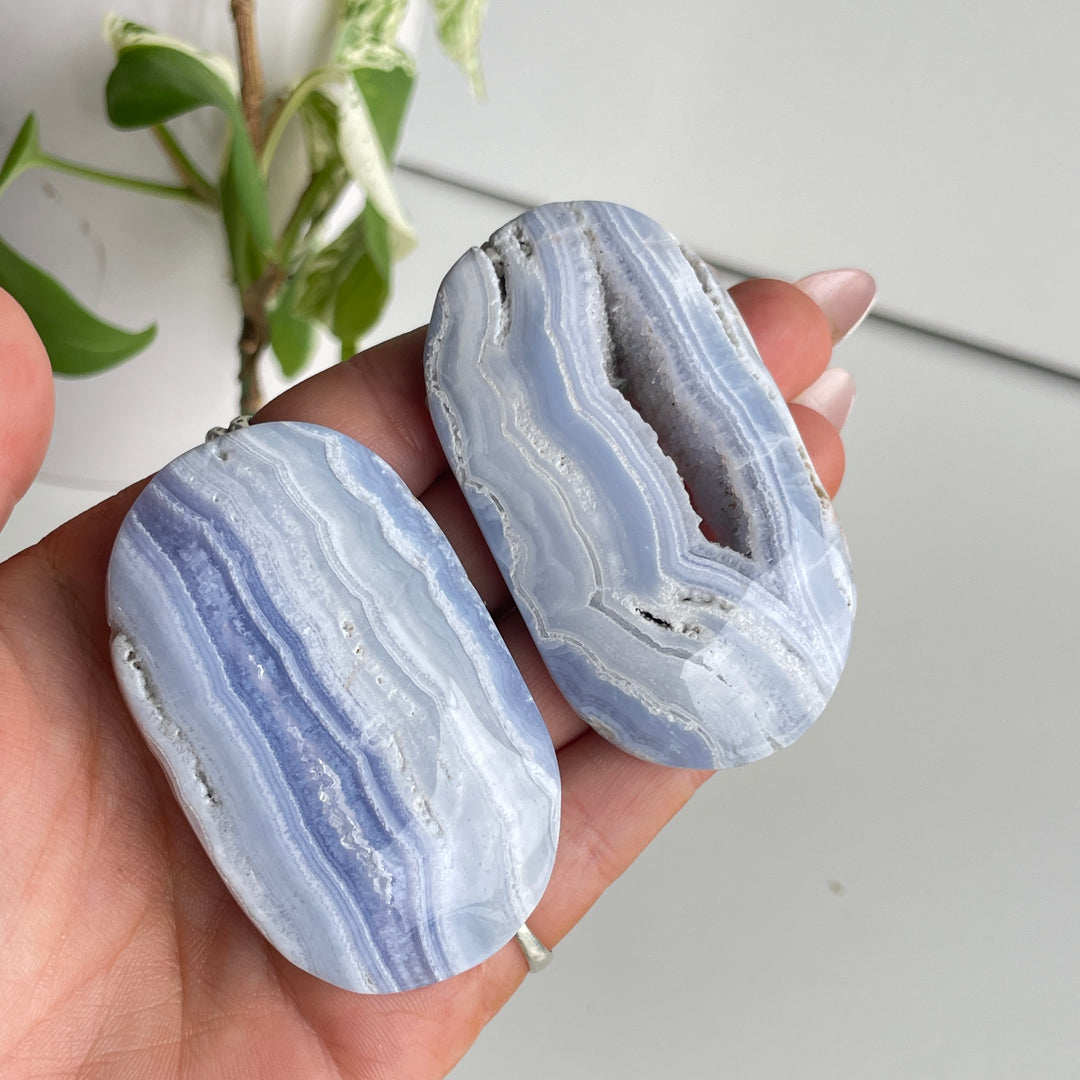 Blue Lace Agate Palmstone Lge