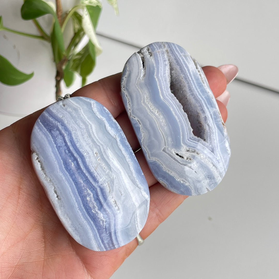 Blue Lace Agate Palmstone Lge