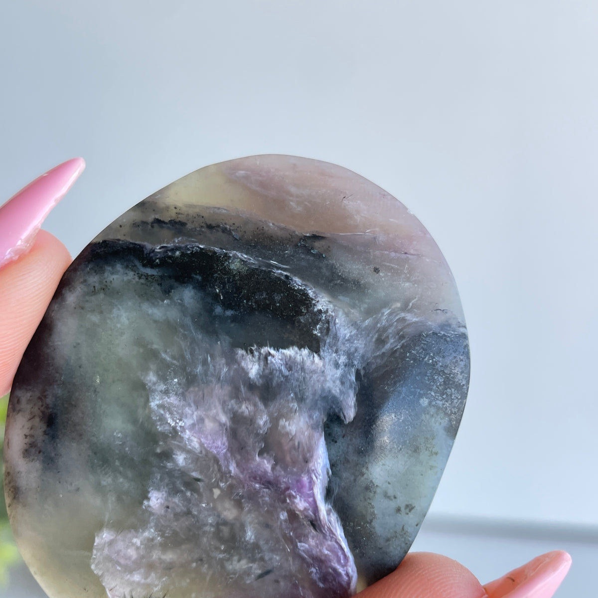 Charoite Palmstone 38g
