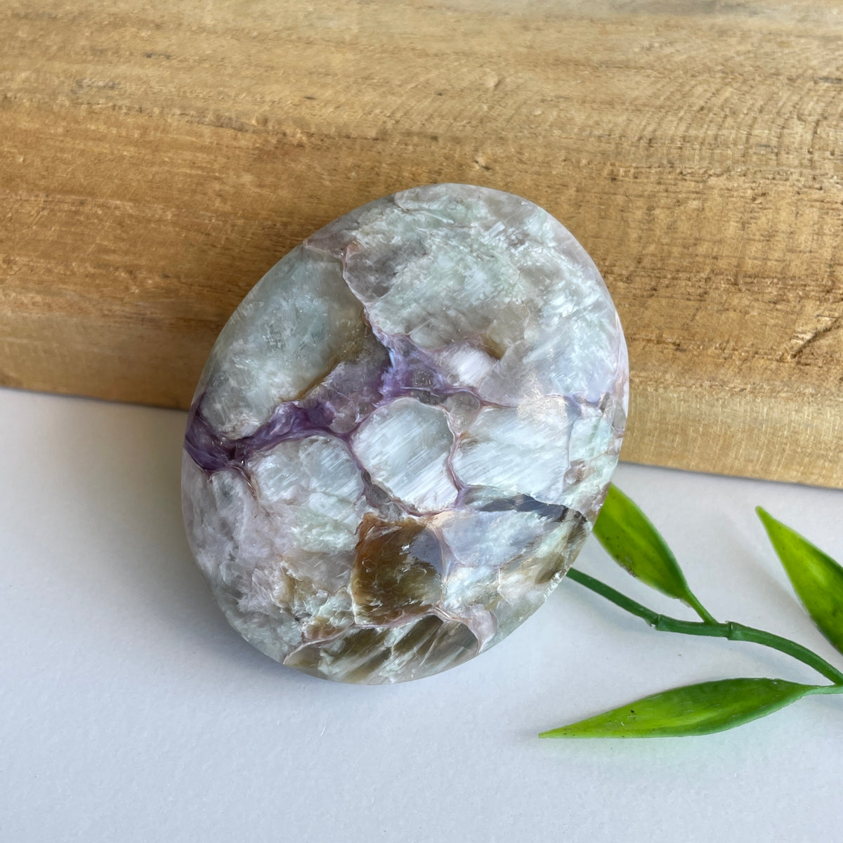 Charoite Palmstone 66g