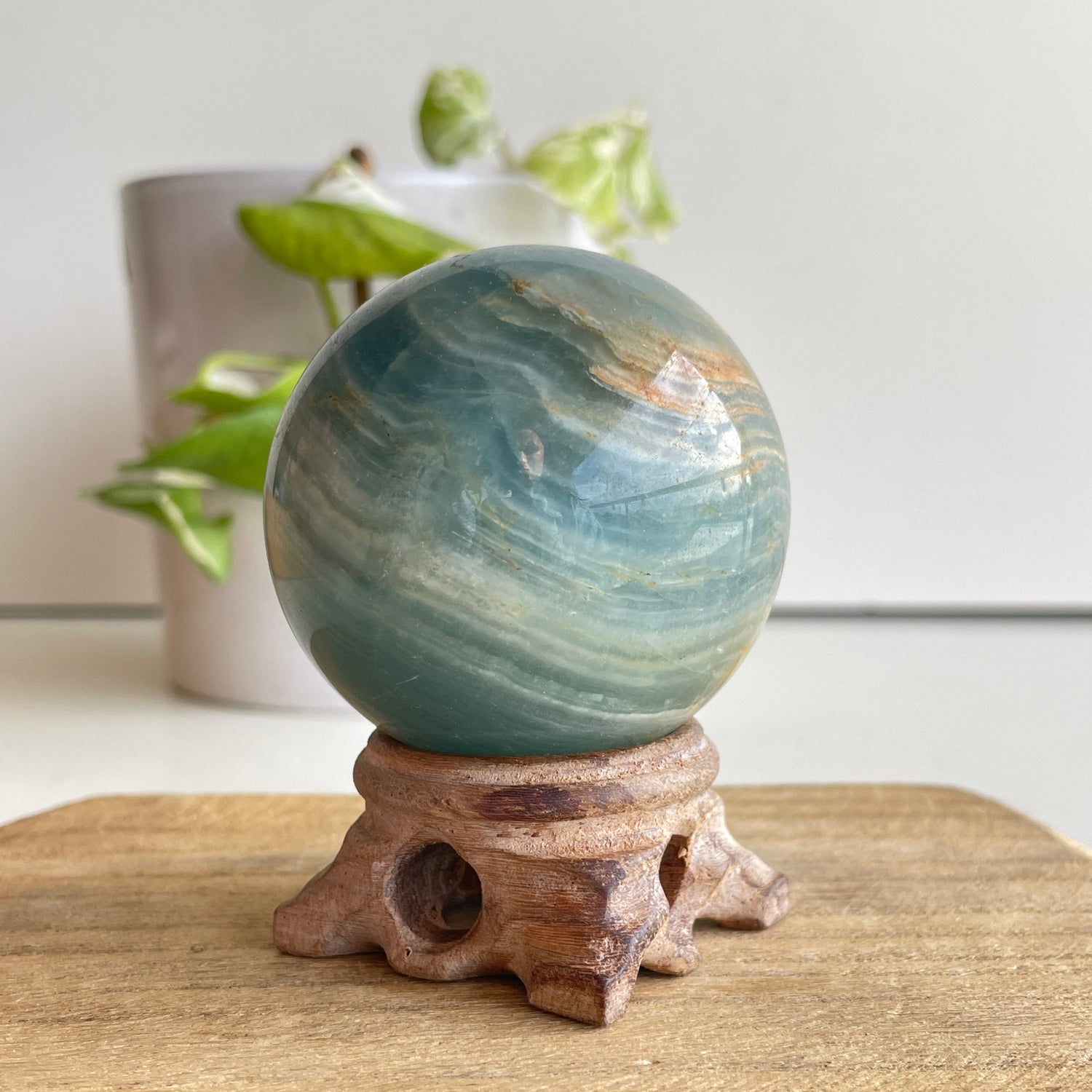 Blue Onyx Sphere 5.8cm