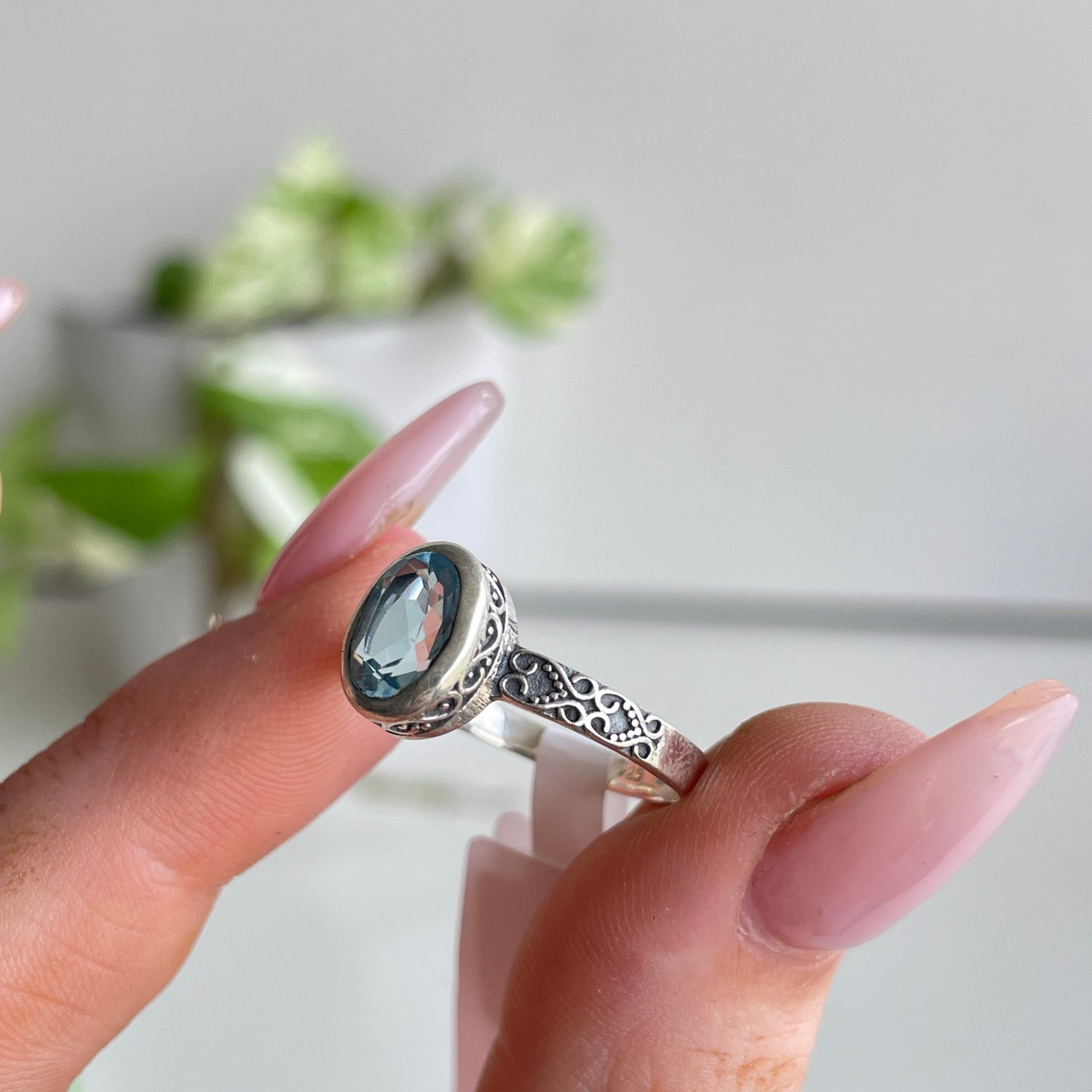 Blue Topaz Oval Ring Sz8