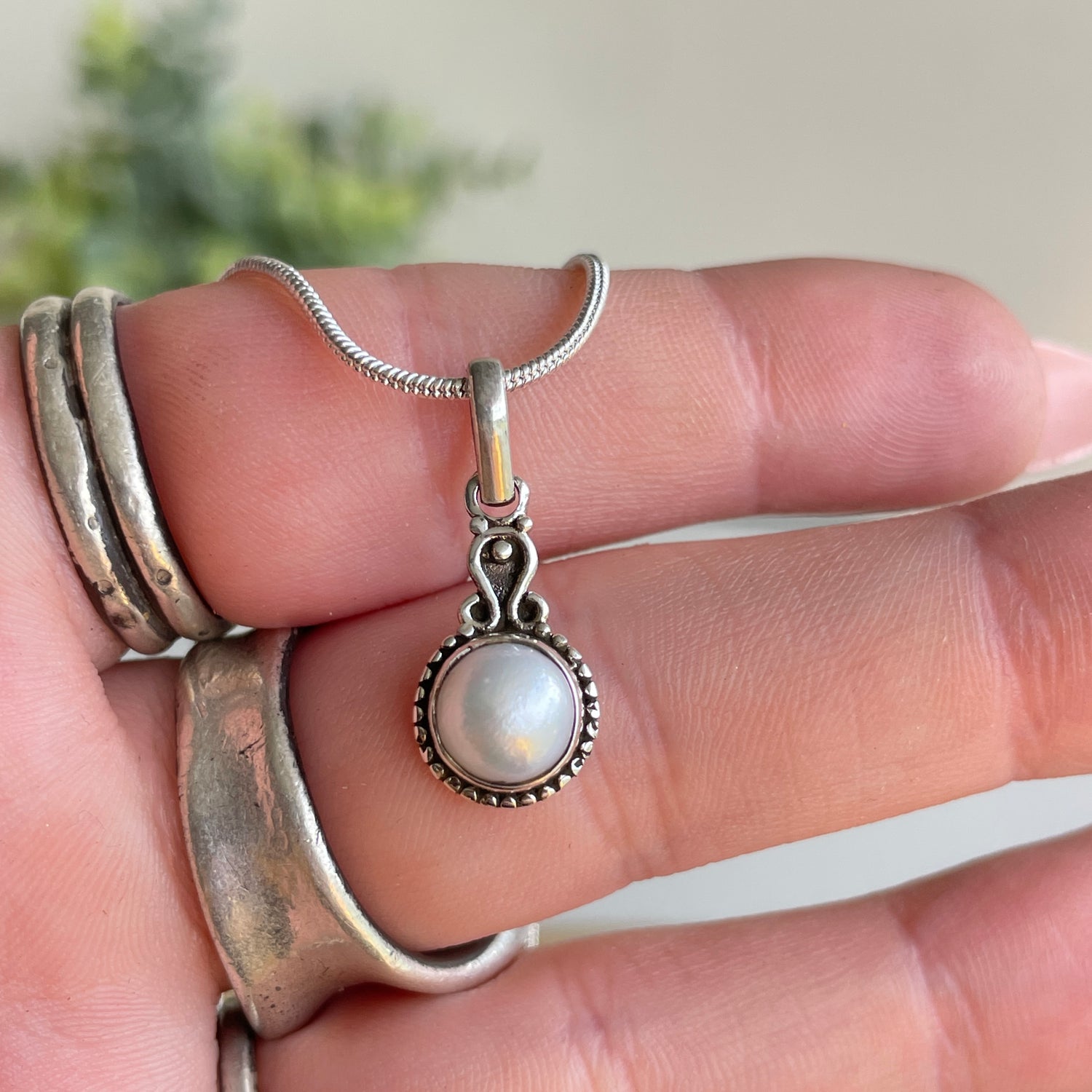 Pearl Round Pendant