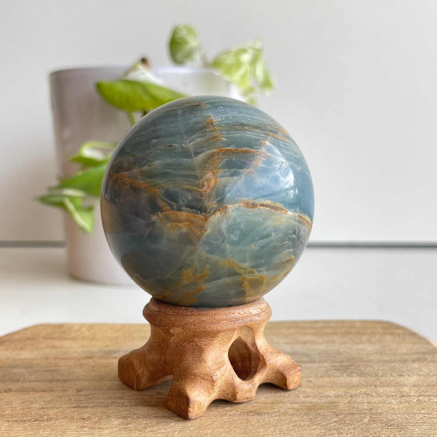 Blue Onyx Sphere 5.7cm