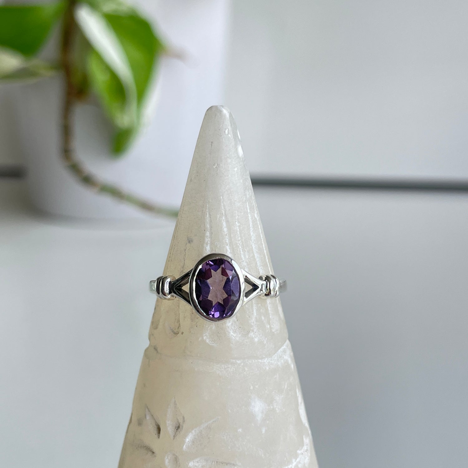 Amethyst Oval Ring