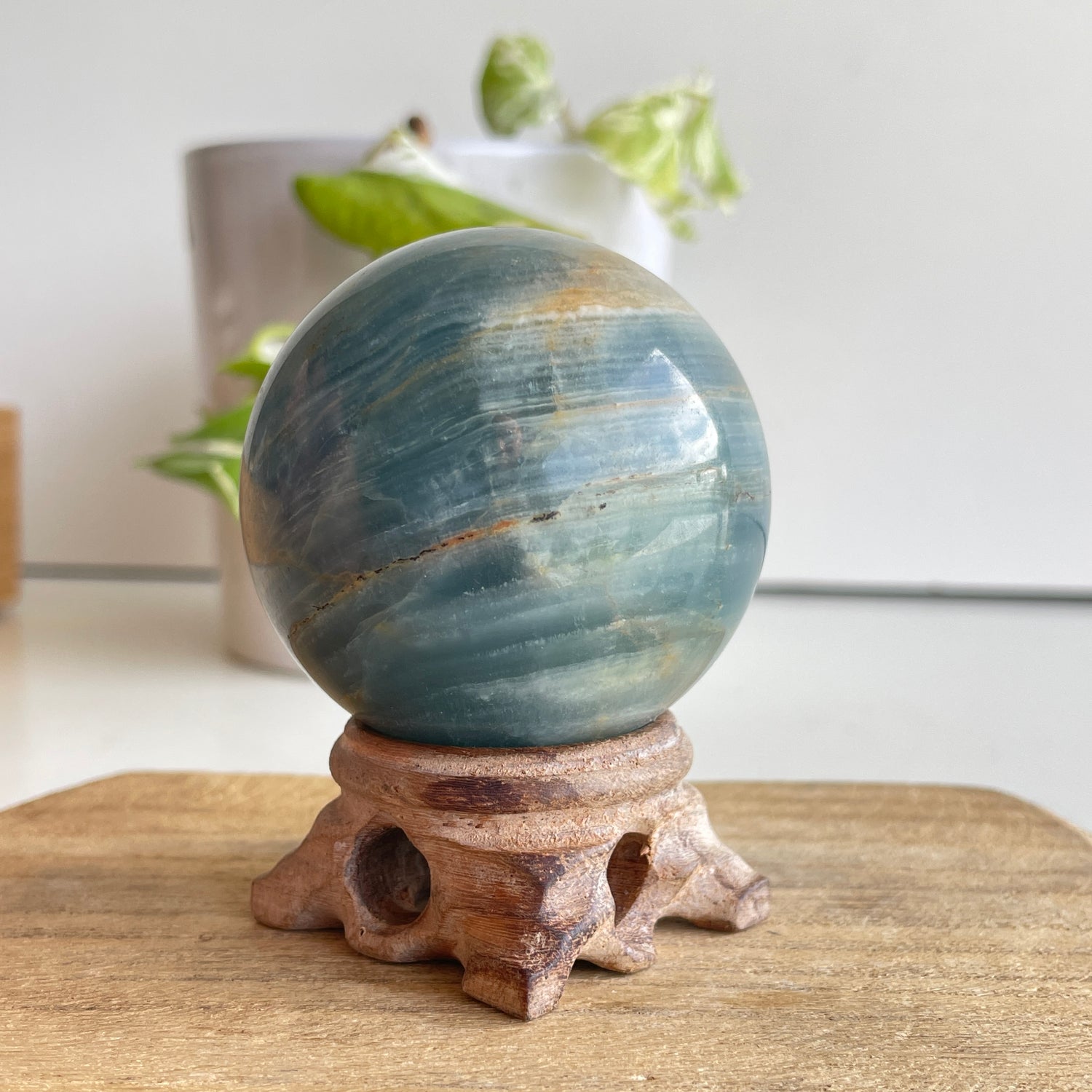 Blue Onyx Sphere 5.8cm