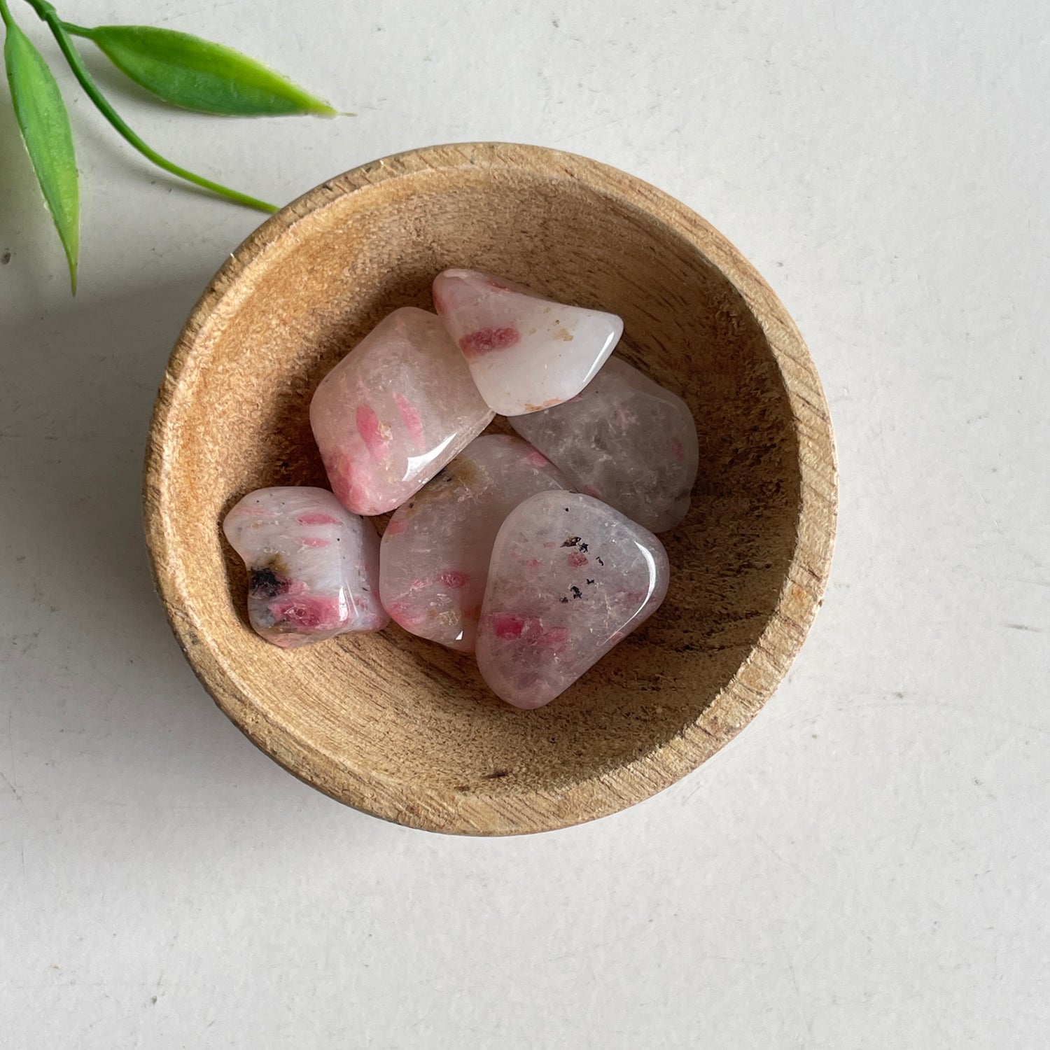 Rhodonite In Quartz Tumble