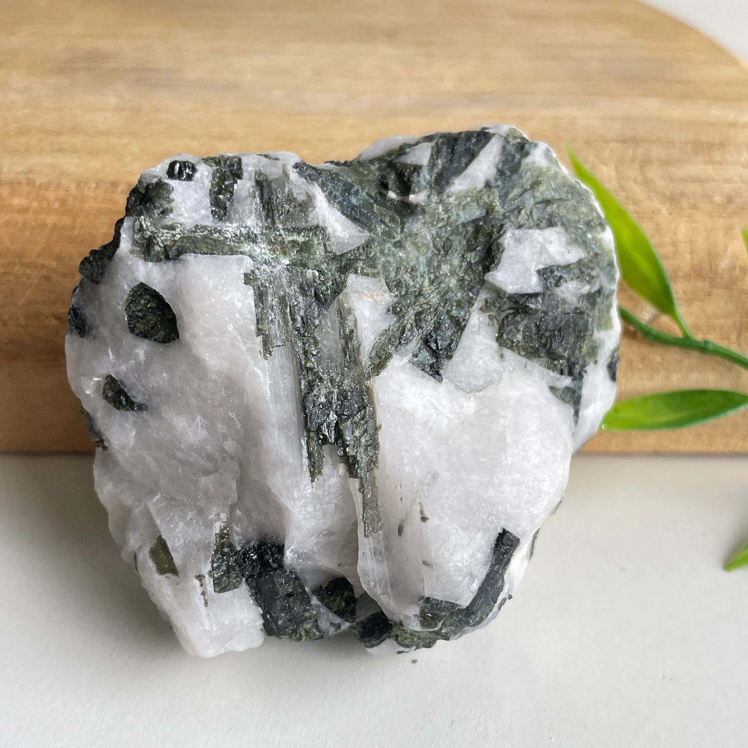Green Tourmaline On Quartz Pce 152g