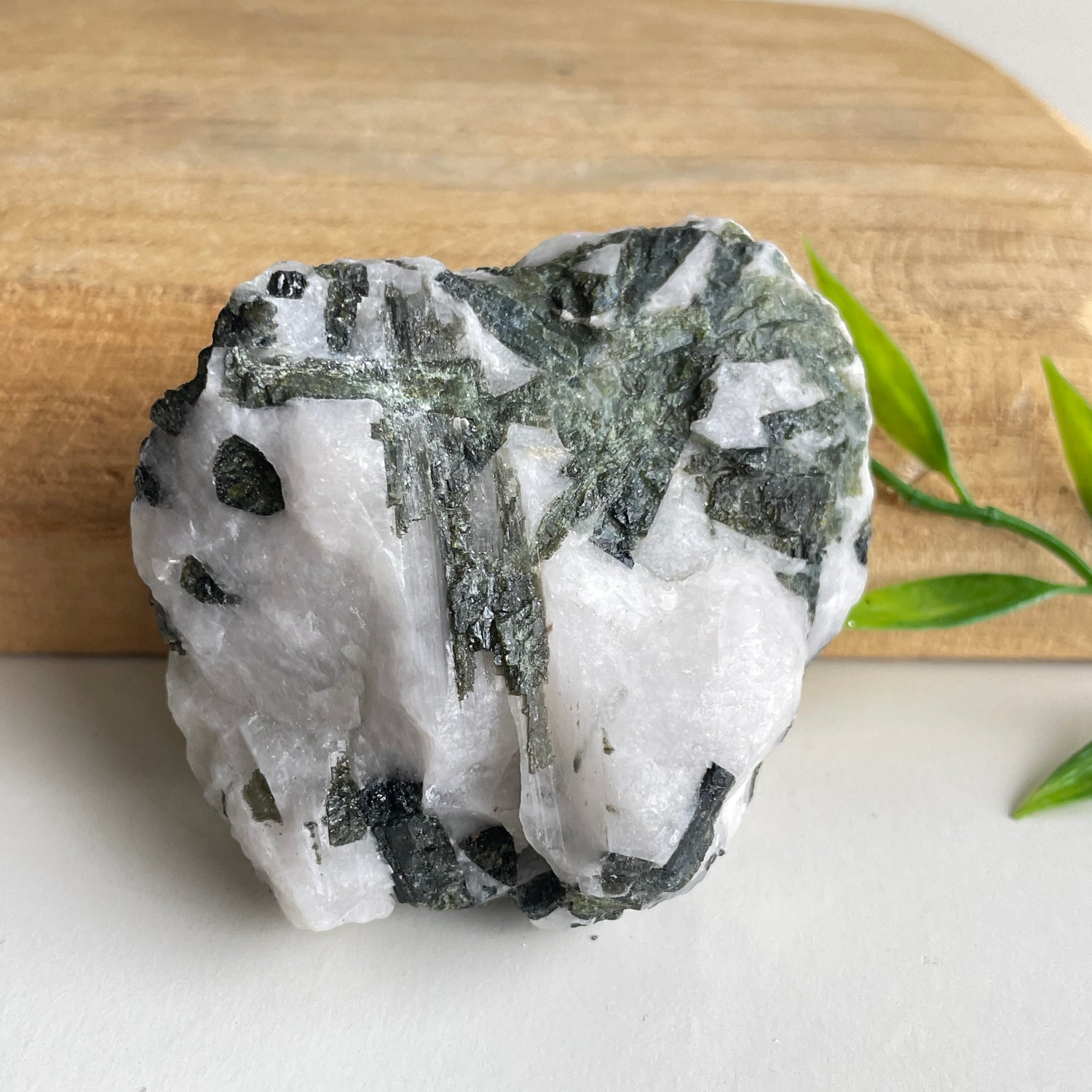 Green Tourmaline On Quartz Pce 152g