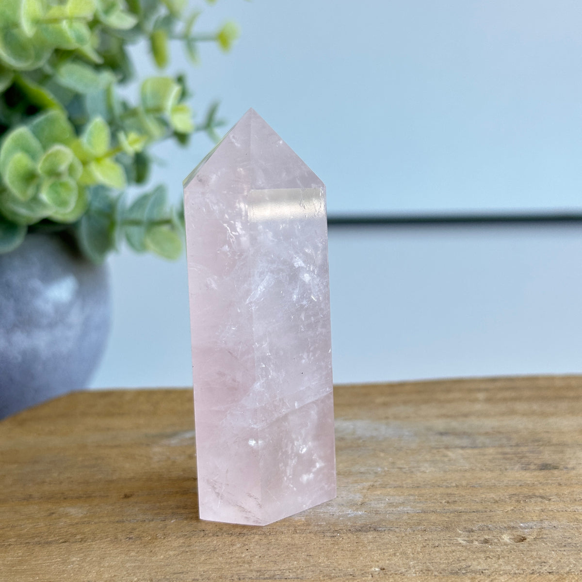 Rose Quartz Generator 6.8cm