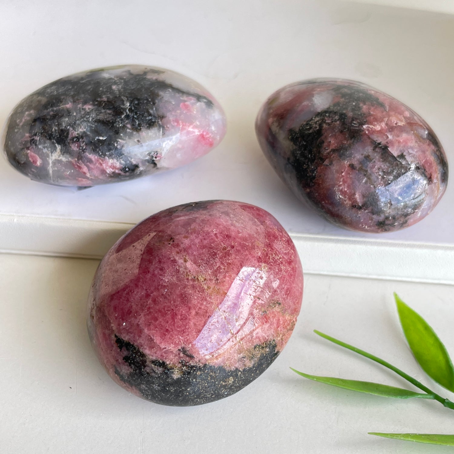 Rhodonite In Quartz Palmstone