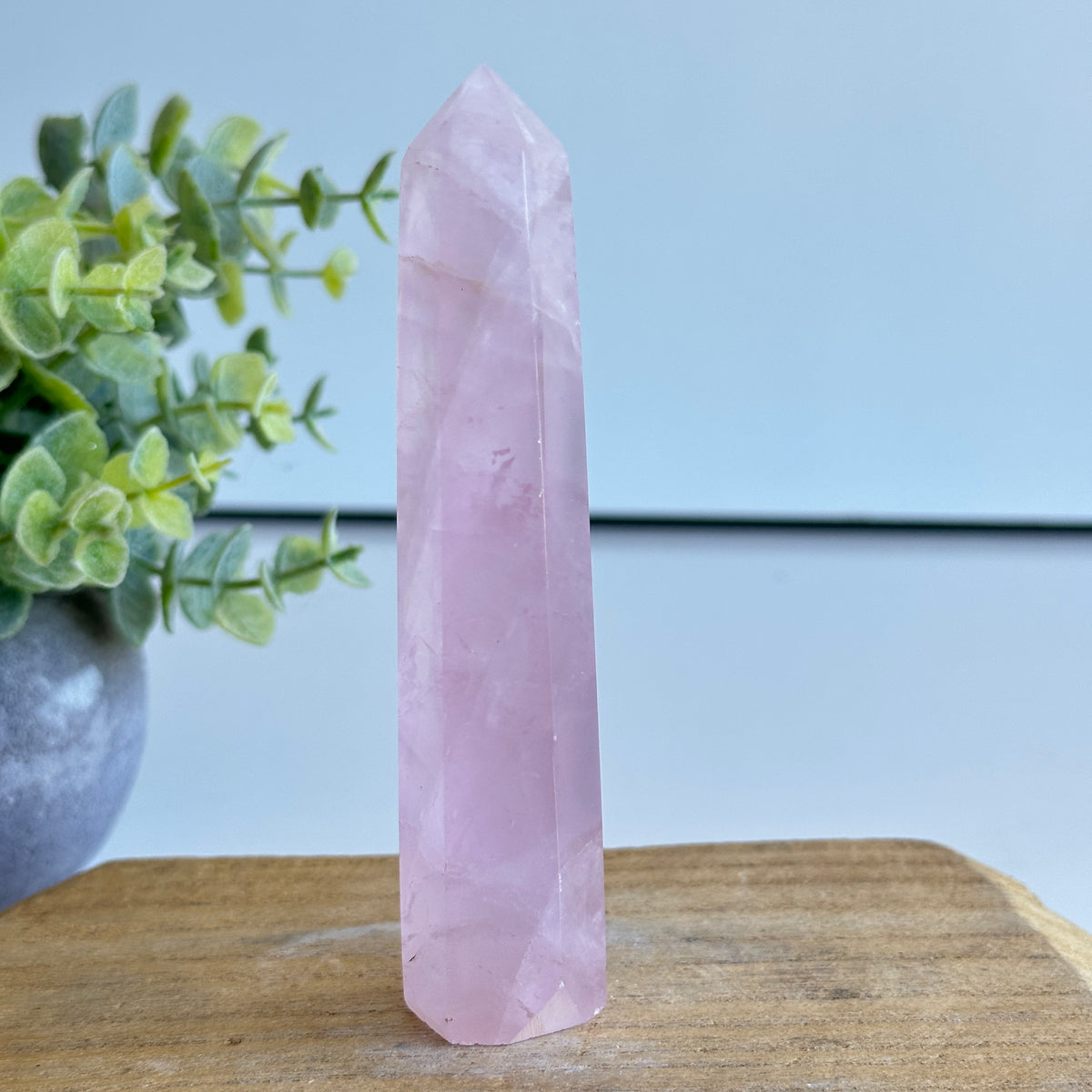 Rose Quartz Generator 11.7cm