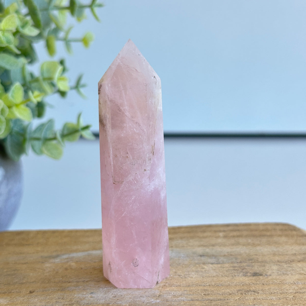 Rose Quartz Generator 8.3cm