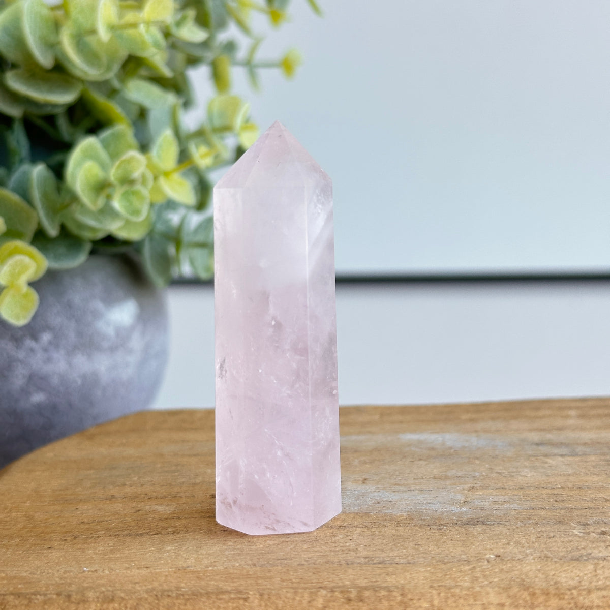Rose Quartz Generator 6.3cm