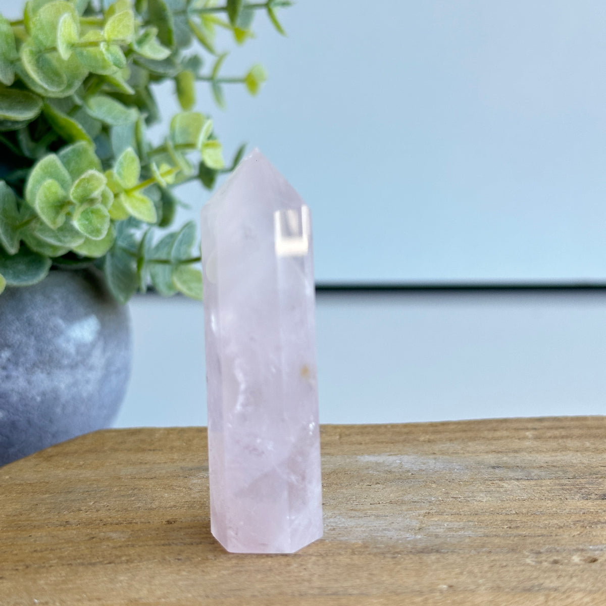 Rose Quartz Generator 6.3cm