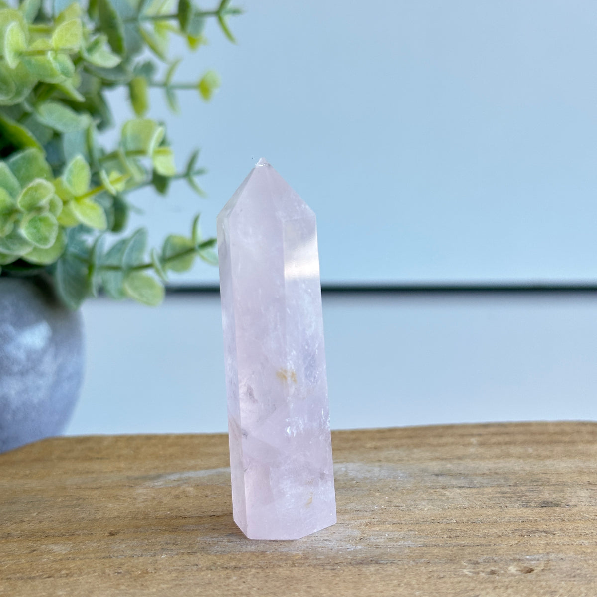 Rose Quartz Generator 6.3cm