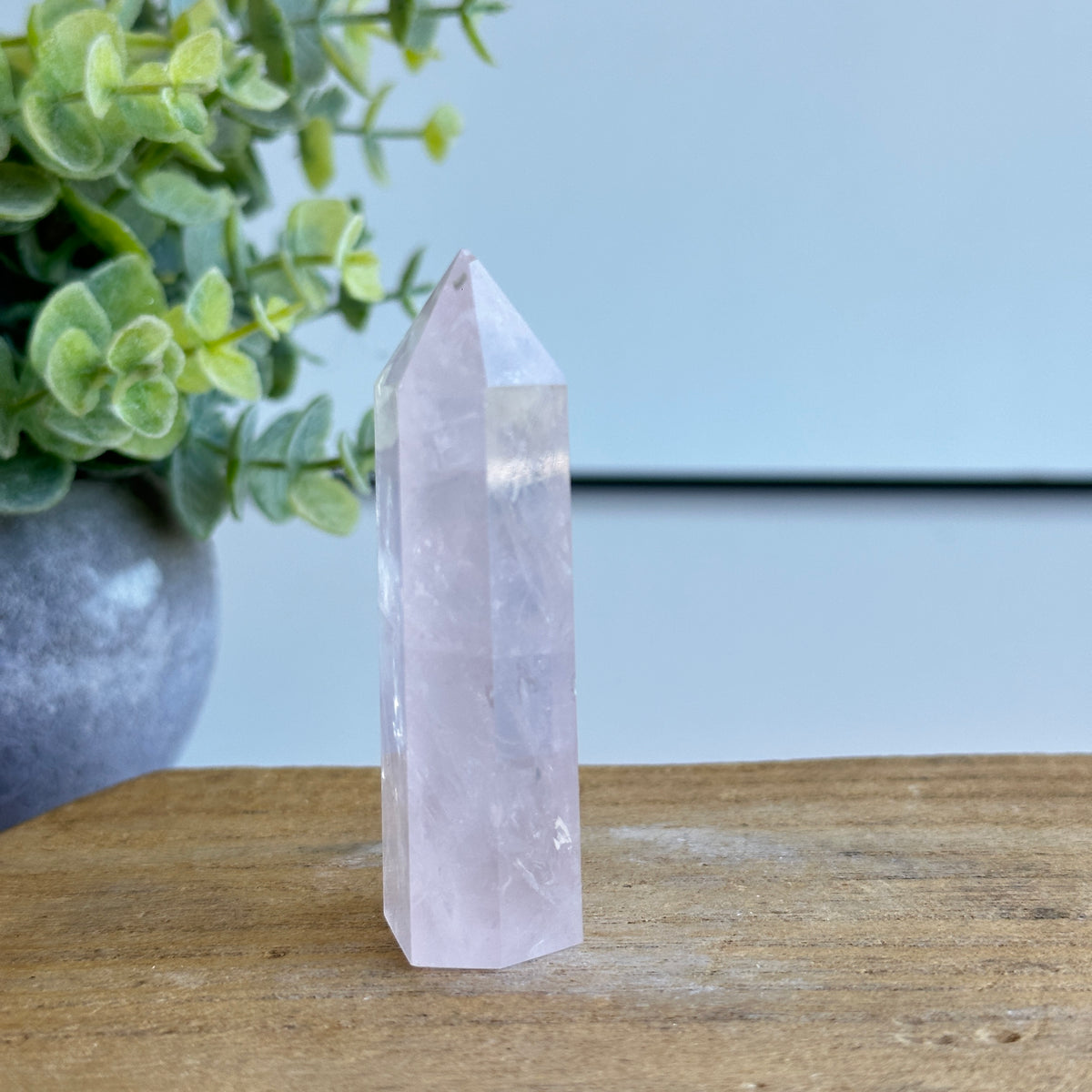 Rose Quartz Generator 6.8cm