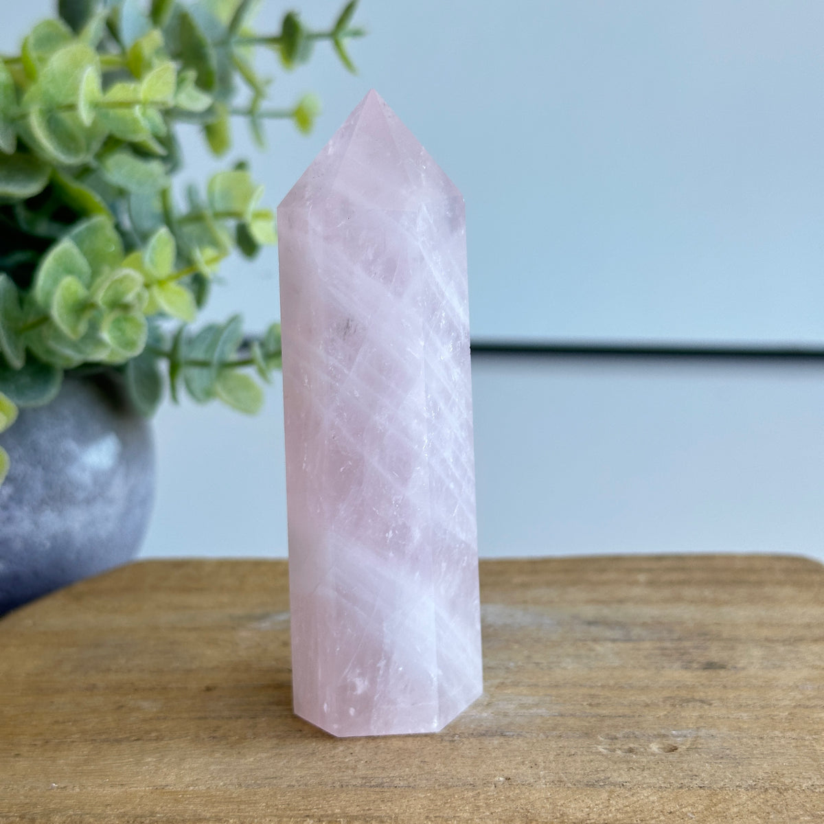 Rose Quartz Generator 8.9cm
