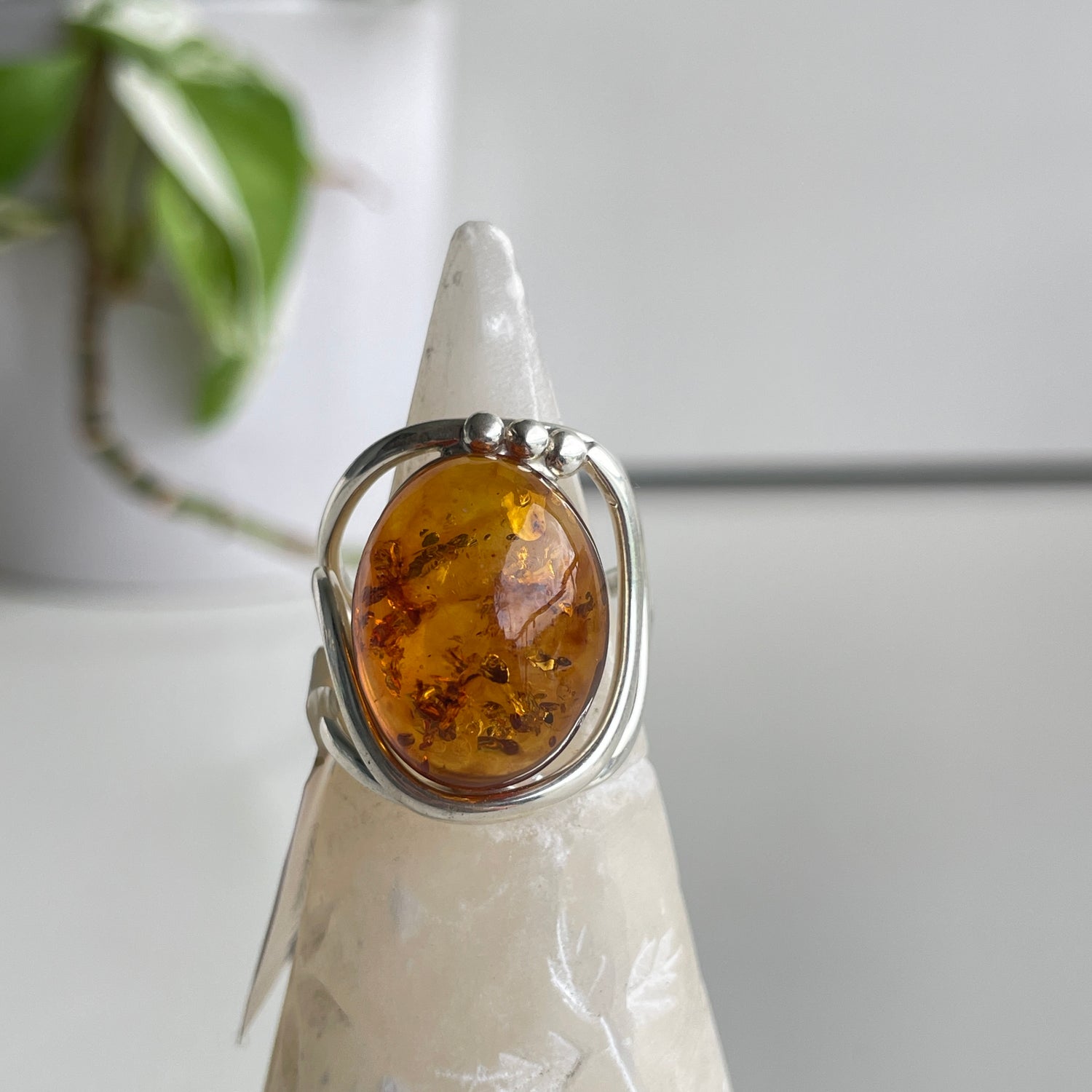 Amber Oval Ring Sz8.5 Adj