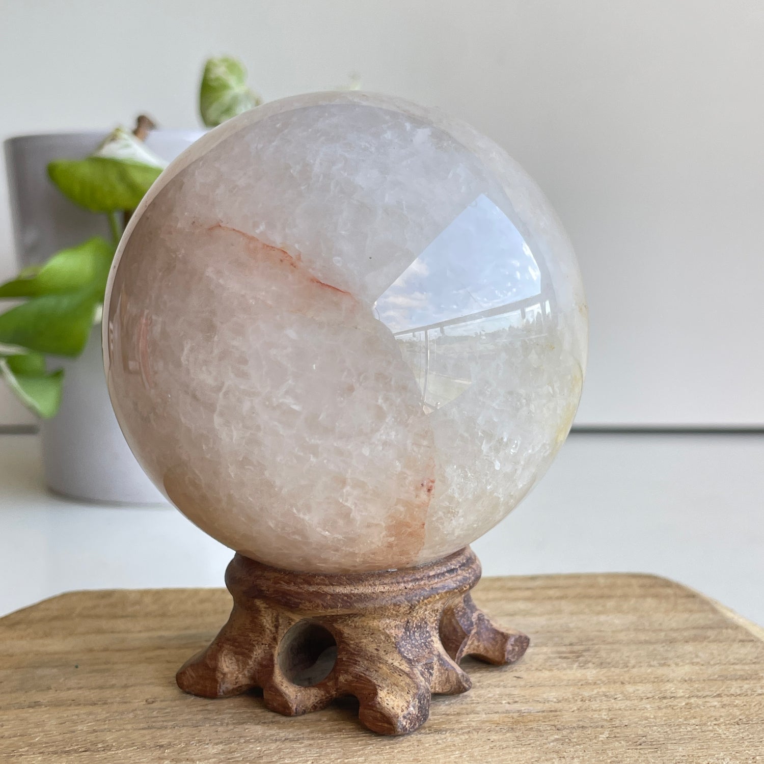 Lithium Quartz Sphere 8.1cm