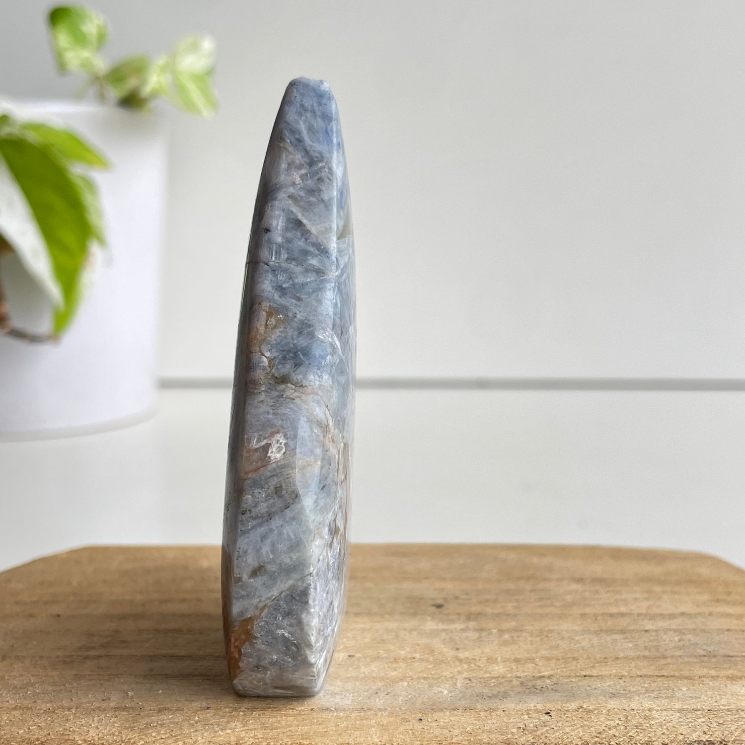Blue Kyanite Flame 8.7cm