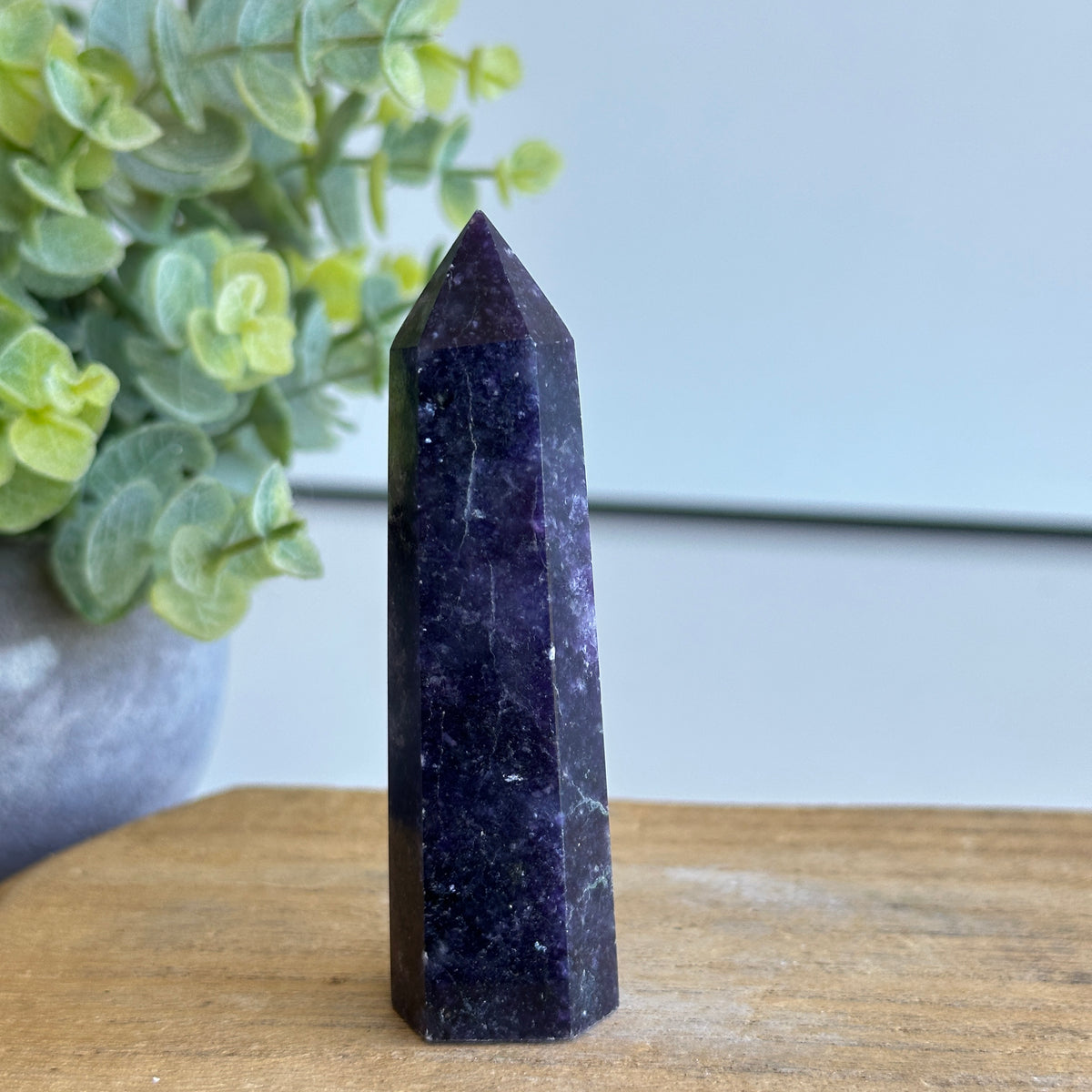 Lepidolite Generator 8cm